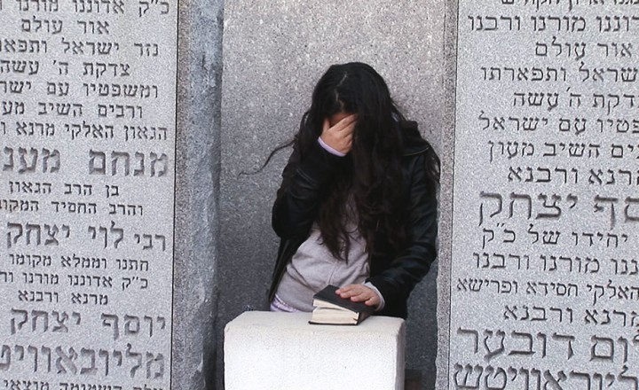 At Rebbe Schneerson’s grave